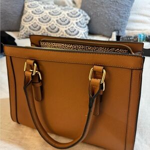 Elegant Tan Leather Handbag